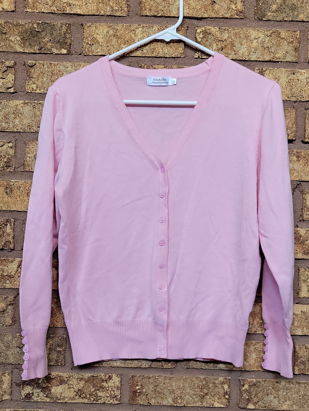 Danibe Light Pink V-Neck Button-Front Cardigan Sweater Size Large Soft